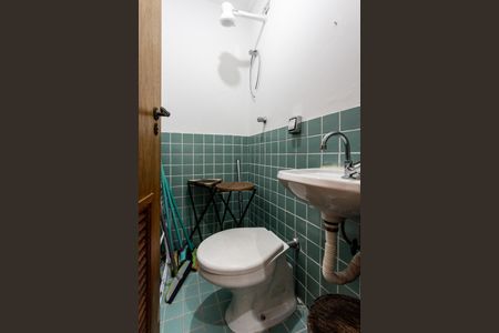 Apartamento à venda com 125m², 2 quartos e 2 vagasBanheiro de Serviço