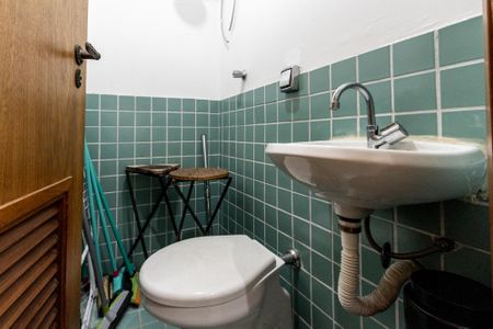 Apartamento à venda com 125m², 2 quartos e 2 vagasBanheiro de Serviço