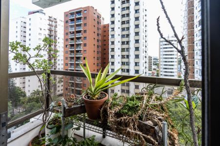 Apartamento à venda com 125m², 2 quartos e 2 vagasQuarto 1 - Varanda da Suite