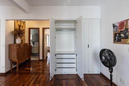 Apartamento à venda com 125m², 2 quartos e 2 vagasQuarto 2