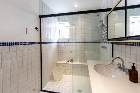 Apartamento à venda com 125m², 2 quartos e 2 vagasQuarto 1 - Banheiro da Suite