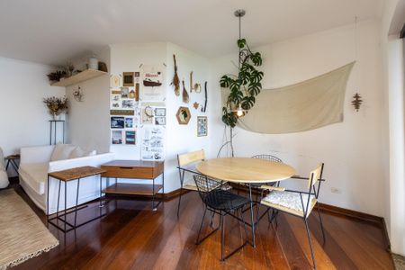 Apartamento à venda com 125m², 2 quartos e 2 vagasSala