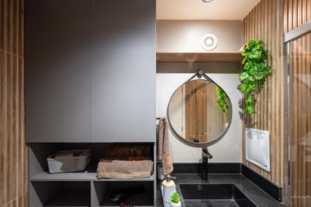 Studio à venda com 28m², 1 quarto e sem vaga Studio à venda com 28m², 1 quarto e sem vagaBanheiro Social