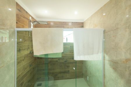 Casa para alugar com 200m², 2 quartos e 3 vagasBanheiro da Suíte 1