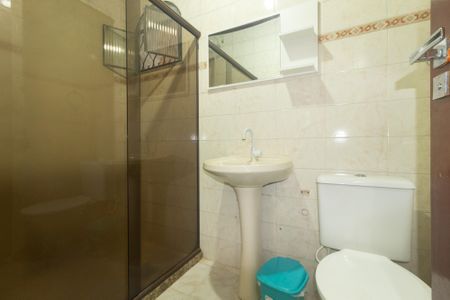 Casa para alugar com 200m², 2 quartos e 3 vagasBanheiro Social