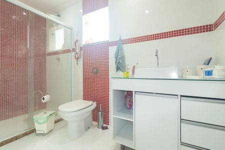 Casa para alugar com 200m², 2 quartos e 3 vagasBanheiro da Suíte 2