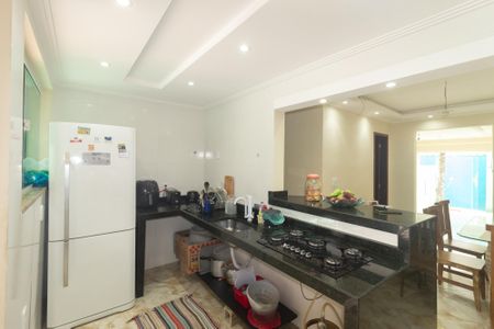 Casa para alugar com 200m², 2 quartos e 3 vagasCozinha