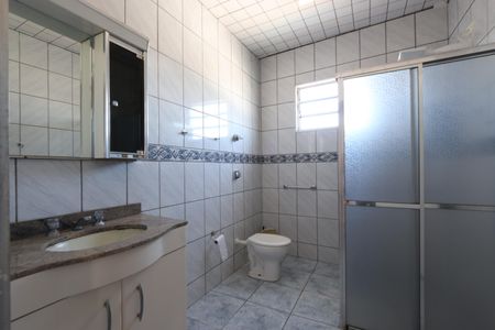 Casa à venda com 250m², 6 quartos e 3 vagasBanheiro