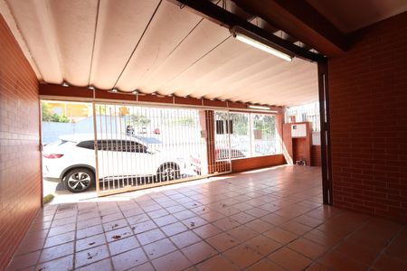 Casa à venda com 250m², 6 quartos e 3 vagasBanheiro do Quintal