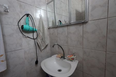 Casa à venda com 250m², 6 quartos e 3 vagasBanheiro - Casa 4