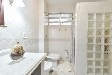 Apartamento à venda com 106m², 2 quartos e 1 vagaBanheiro social