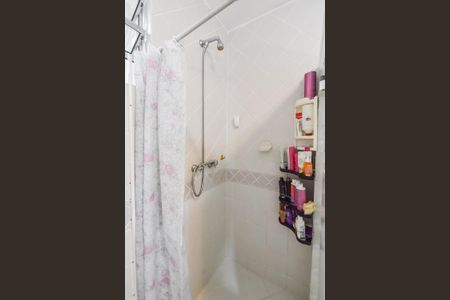 Apartamento à venda com 106m², 2 quartos e 1 vagaBanheiro social