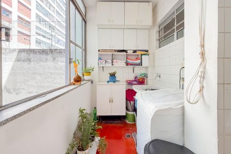 Apartamento à venda com 106m², 2 quartos e 1 vagaÁrea de Serviço