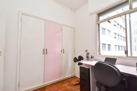Apartamento à venda com 106m², 2 quartos e 1 vagaSuíte