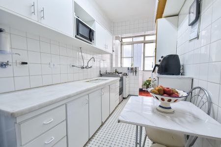 Apartamento à venda com 106m², 2 quartos e 1 vagaCozinha