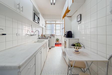 Apartamento à venda com 106m², 2 quartos e 1 vagaCozinha