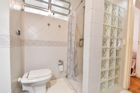 Apartamento à venda com 106m², 2 quartos e 1 vagaBanheiro social