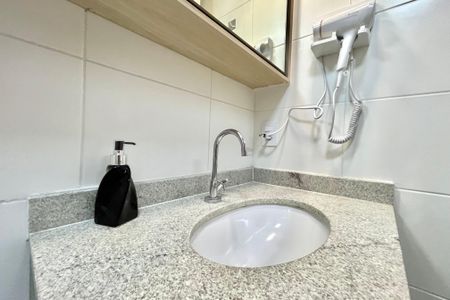 Banheiro de kitnet/studio para alugar com 1 quarto, 25m² em Vila Mascote, São Paulo