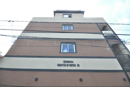 Apartamento para alugar com 50m², 2 quartos e sem vagaFahada