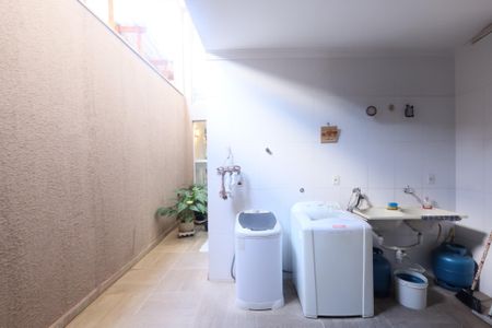 Casa à venda com 550m², 10 quartos e NaN vagasÁrea de serviço - Quintal