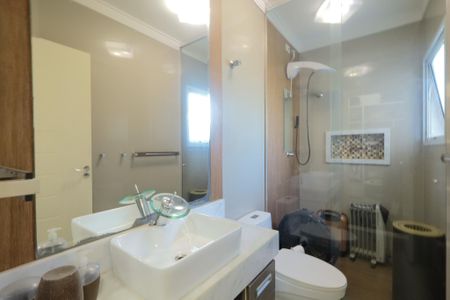 Casa à venda com 550m², 10 quartos e NaN vagasBanheiro da Suíte 1