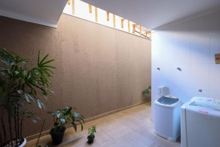 Casa à venda com 550m², 10 quartos e NaN vagasÁrea de serviço - Quintal