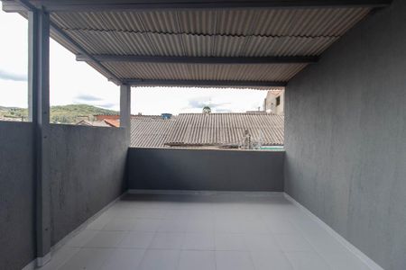 Casa à venda com 100m², 3 quartos e sem vagaCobertura