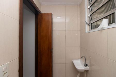 Casa à venda com 100m², 3 quartos e sem vagaBanheiro