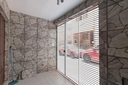 Casa à venda com 100m², 3 quartos e sem vagaEntrada