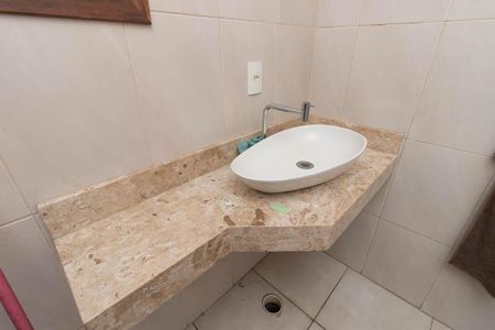 Casa à venda com 100m², 3 quartos e sem vagaBanheiro da Suíte 2