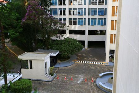 Apartamento à venda com 100m², 3 quartos e 1 vagasuíte vista