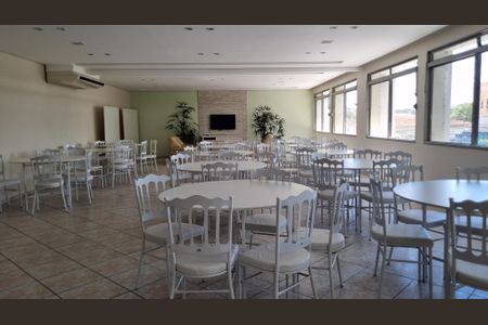 Apartamento à venda com 100m², 3 quartos e 1 vagaÁrea comum - Salão de festas