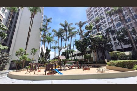 Apartamento à venda com 100m², 3 quartos e 1 vagaÁrea comum - Playground