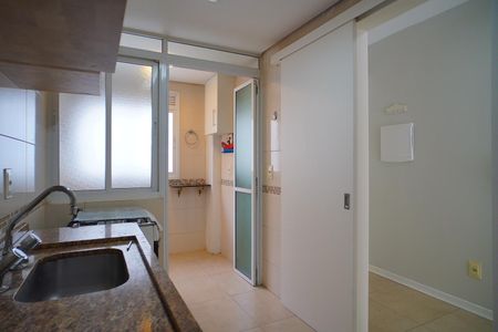 Apartamento à venda com 76m², 2 quartos e 1 vagaCozinha 