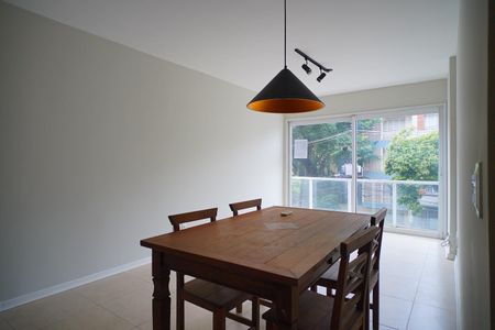 Sala de apartamento à venda com 2 quartos, 76m² em Floresta, Porto Alegre