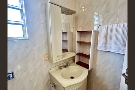 Casa para alugar com 222m², 3 quartos e 3 vagasBanheiro 1