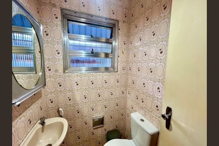 Casa para alugar com 222m², 3 quartos e 3 vagasBanheiro 2