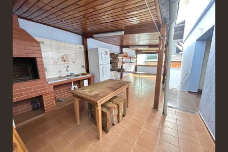 Casa para alugar com 222m², 3 quartos e 3 vagasQuintal