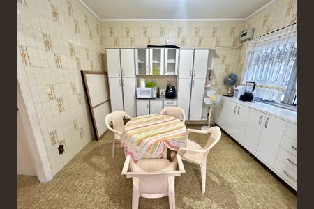 Casa para alugar com 222m², 3 quartos e 3 vagasCozinha