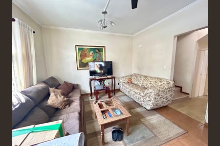 Sala de casa para alugar com 3 quartos, 222m² em Jardim Madeirense, Guarulhos
