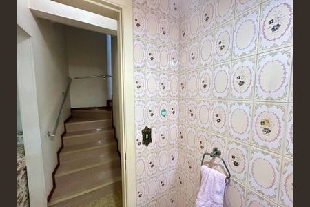 Casa para alugar com 222m², 3 quartos e 3 vagasBanheiro 2