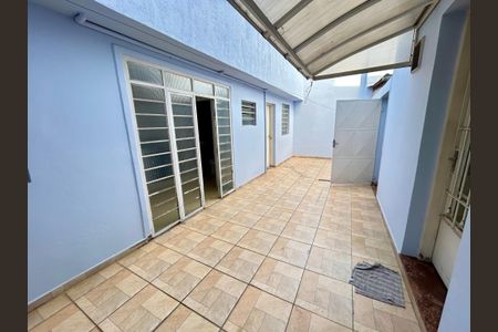 Casa para alugar com 222m², 3 quartos e 3 vagasQuintal