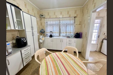 Casa para alugar com 222m², 3 quartos e 3 vagasCozinha