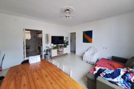 Apartamento à venda com 128m², 3 quartos e sem vaga Apartamento à venda com 128m², 3 quartos e sem vagaSala