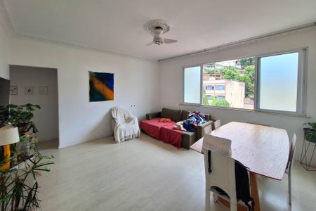 Apartamento à venda com 128m², 3 quartos e sem vaga Apartamento à venda com 128m², 3 quartos e sem vagaSala