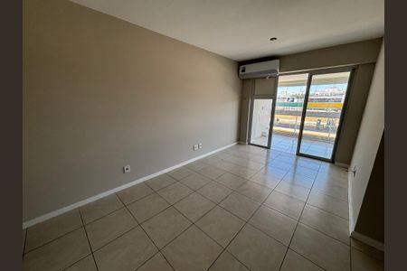 Sala de apartamento para alugar com 2 quartos, 68m² em Recreio dos Bandeirantes, Rio de Janeiro