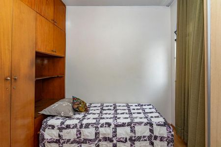 Apartamento à venda com 96m², 3 quartos e 2 vagasQuarto 3