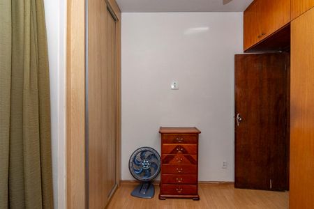 Apartamento à venda com 96m², 3 quartos e 2 vagasQuarto 3