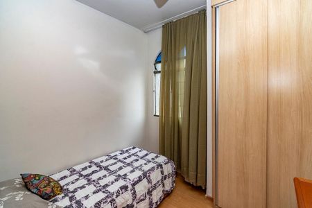 Apartamento à venda com 96m², 3 quartos e 2 vagasQuarto 3