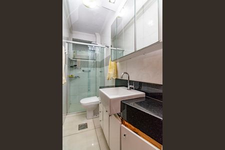 Apartamento à venda com 96m², 3 quartos e 2 vagasBanheiro Social